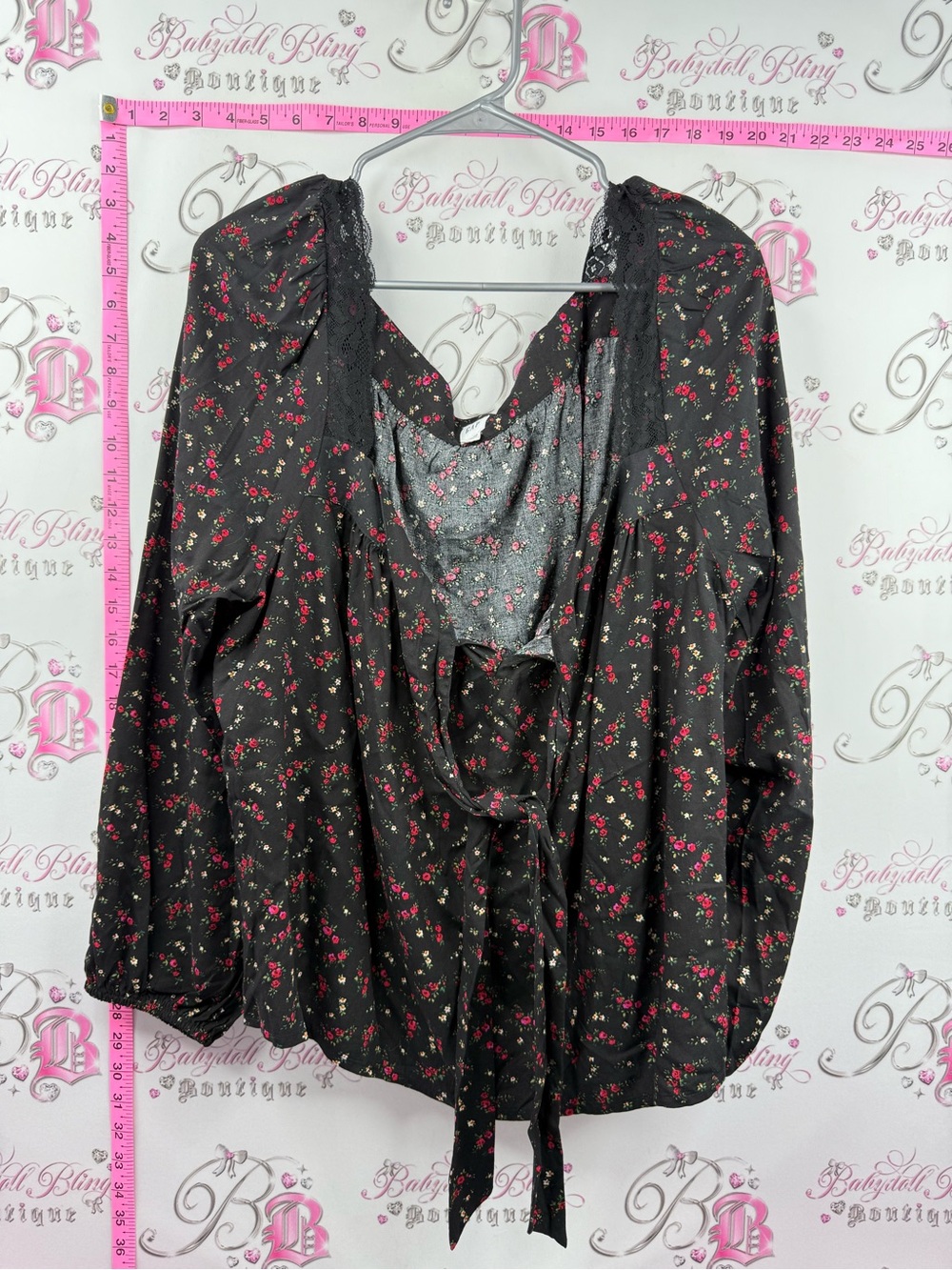 GAP blouse flowy flowers milkmaid Black Floral Tie-Front Blouse